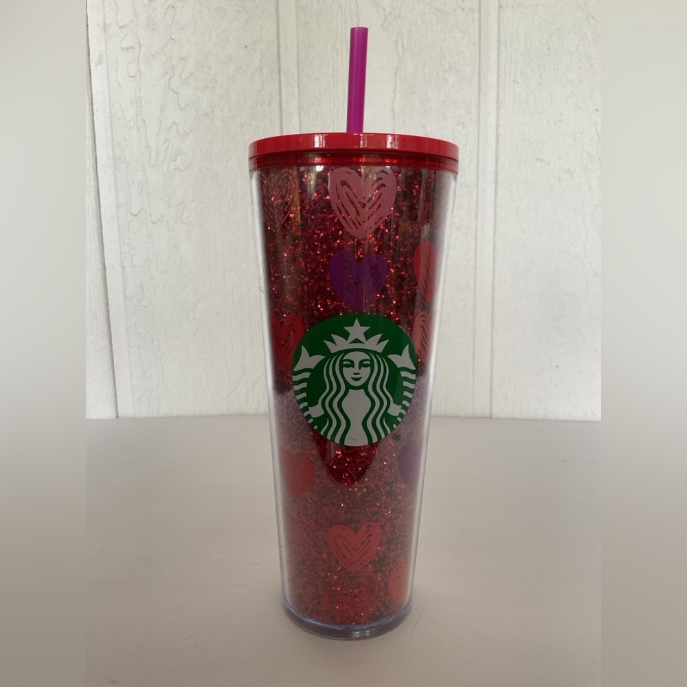 Starbucks 2022 Limited Edition Valentines Day Cold Cup 24 ounce NWT